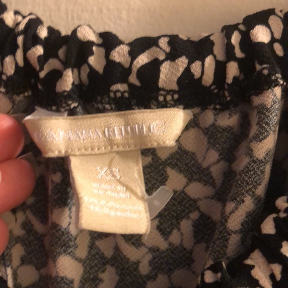 Banana Republic top size extra small Almost new condition! - Picture 2 of 3